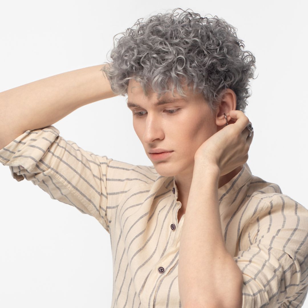 LET’S PLAY WITH GREY